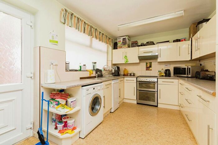 3 Bedroom End Of Terrace House For Sale In Station Road, Bamber Bridge, Preston, Lancashire, PR5