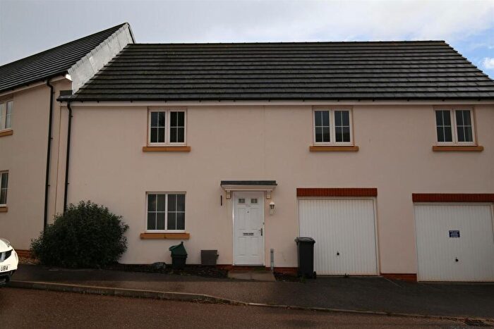 2 Bedroom House To Rent In Swallow Way, Cullompton, EX15