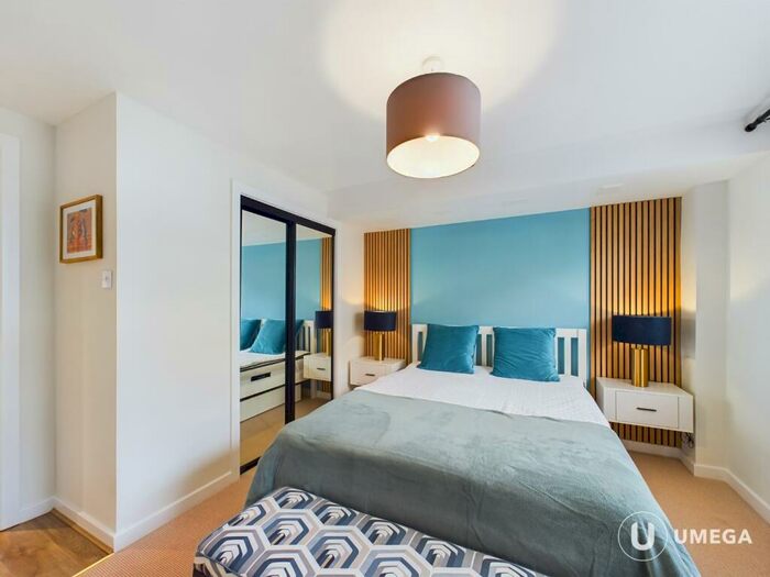 2 Bedroom Flat To Rent In Waterfront Park, Granton, Edinburgh, EH5