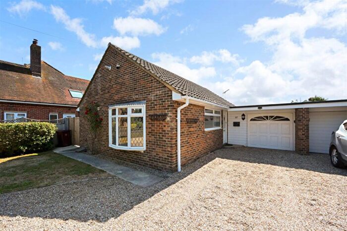 2 Bedroom Bungalow To Rent In Crooked Lane, Birdham, PO20