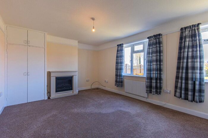 1 Bedroom Flat To Rent In Bridge Road, Guist, NR20