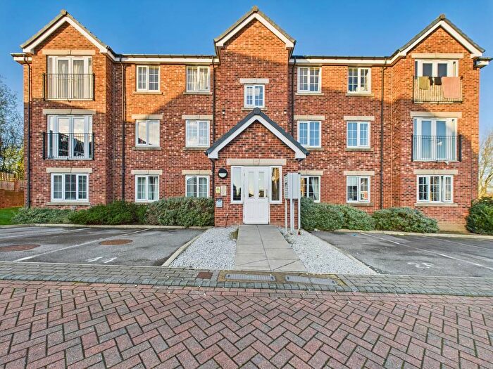 2 Bedroom Apartment For Sale In Murray View, Leeds, LS10