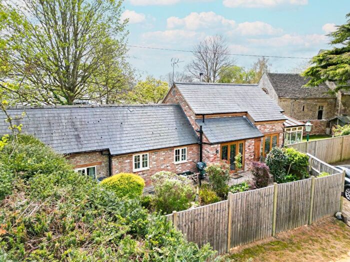 2 Bedroom Detached House For Sale In Bath Road, Frocester, Stonehouse, GL10