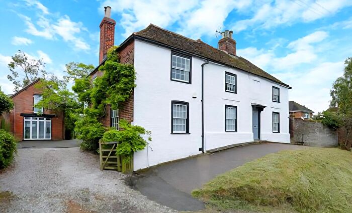 5 Bedroom Semi-Detached House For Sale In The Street, Boughton-Under-Blean, ME13