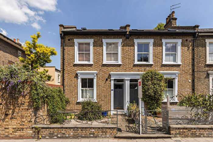 3 Bedroom Semi-Detached House For Sale In Choumert Grove, Peckham, London, SE15