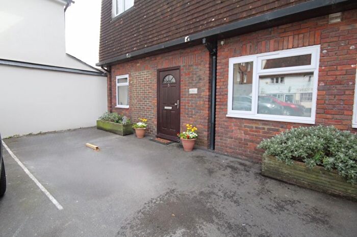 2 Bedroom Flat For Sale In East Street, Tonbridge, TN9