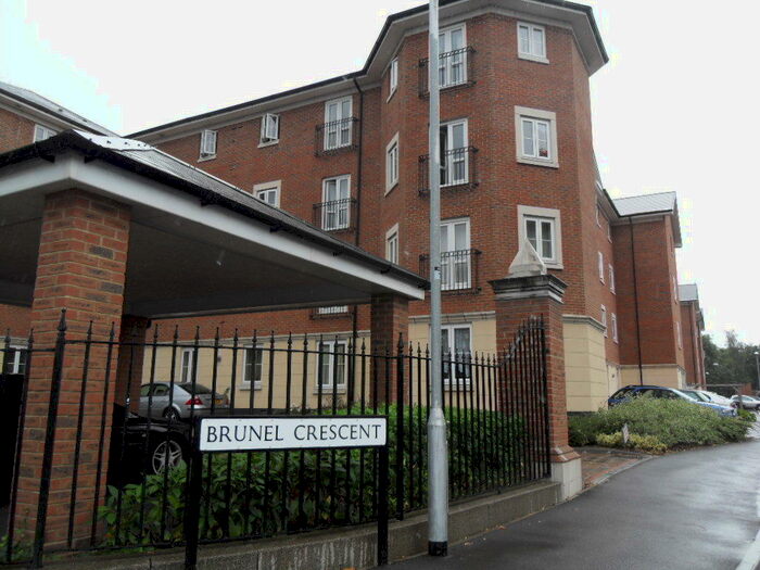 2 Bedroom Flat To Rent In Brunel Crescent, Swindon, SN2