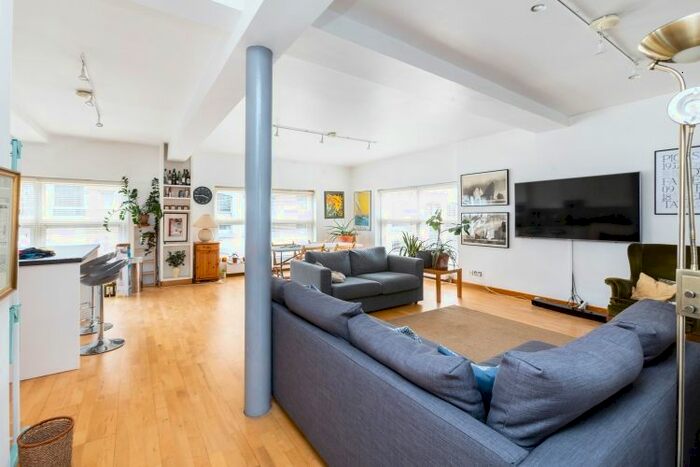 2 Bedroom Flat To Rent In Northburgh Street, London, EC1V