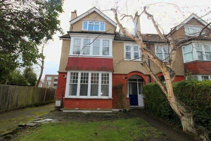 1 Bedroom Flat To Rent In Camborne Road, Sutton, SM2