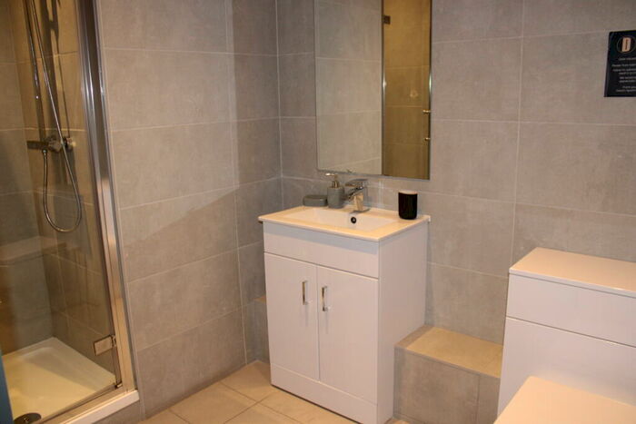 1 Bedroom Apartment To Rent In Water St, L2