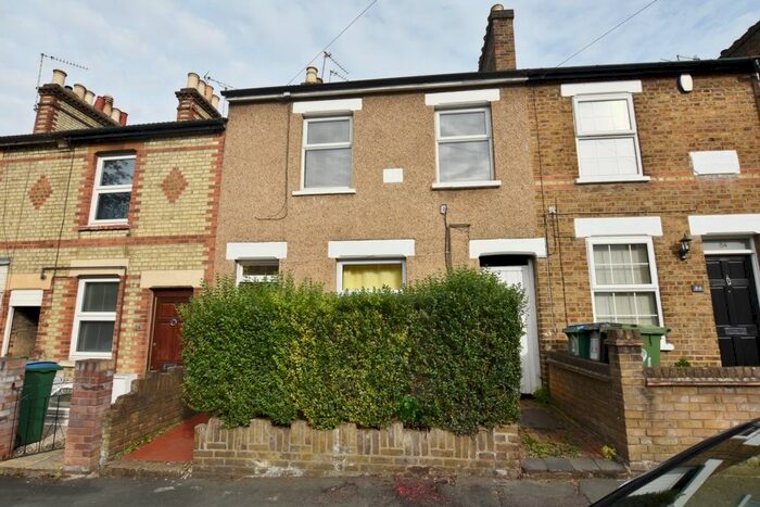 1 Bedroom Flat To Rent In Estcourt Road, Watford, WD17