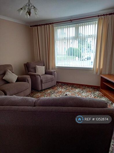 3 Bedroom Flat To Rent In Stobhill Road, Gowkshill, Gorebridge, EH23