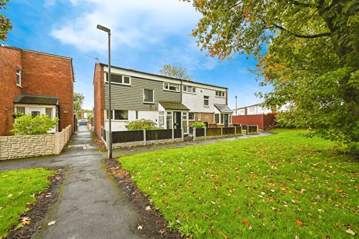 3 Bedroom Semi-detached House For Sale In Field Road, St. Helens, Merseyside, WA9
