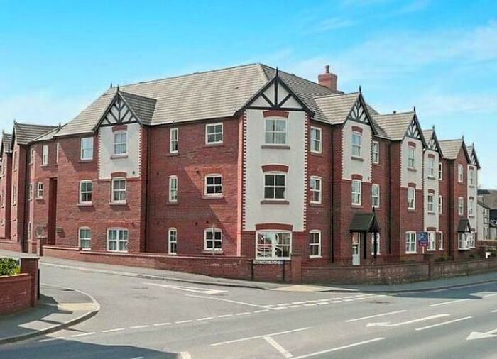 2 Bedroom Flat To Rent In Hastings Road, Nantwich, CW5