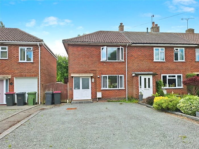 2 Bedroom End Of Terrace House For Sale In Bretts Hall Estate, Nuneaton, Warwickshire, CV10