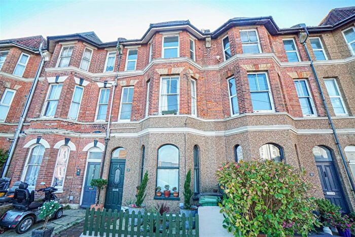 1 Bedroom Flat For Sale In Horntye Road, St. Leonards-On-Sea, TN37