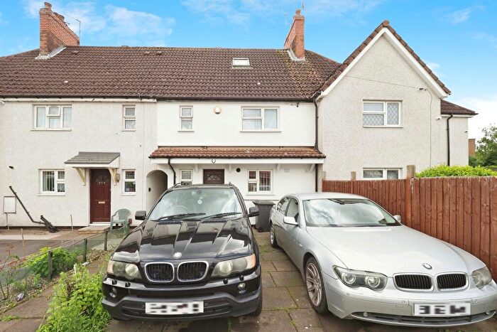 3 Bedroom Terraced House For Sale In Gipsy Lane, Leicester, LE4
