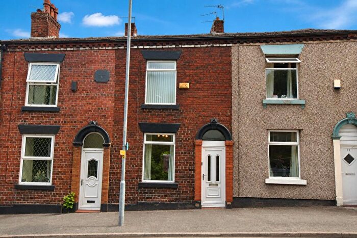 2 Bedroom Terraced House For Sale In Turf Lane, Royton, Oldham, Greater Manchester, OL2