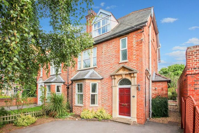 4 Bedroom Town House To Rent In Oxford Road, Abingdon, OX14