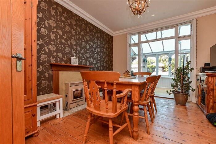 4 Bedroom Semi-detached House For Sale In Grove Gardens, Margate, Kent, CT9