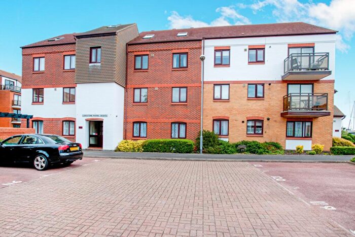 2 Bedroom Flat To Rent In Marina Heights, Eastney, PO4