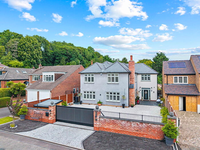 5 Bedroom Detached House For Sale In Crow Park Drive, Burton Joyce, NG14