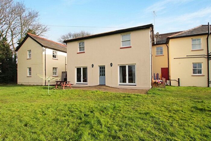 2 Bedroom Terraced House To Rent In Tattenham Corner Road, Epsom, KT18
