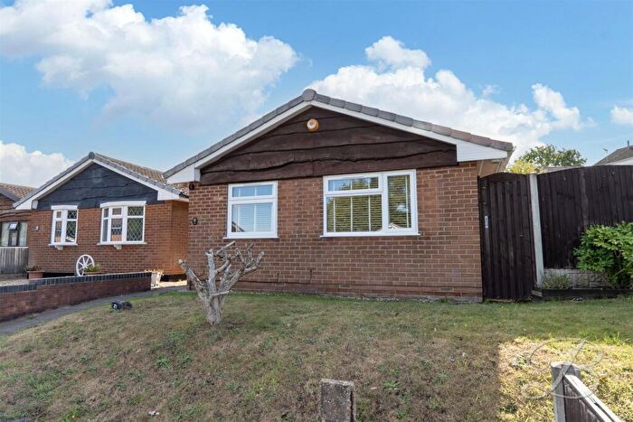 2 Bedroom Bungalow For Sale In Almond Rise, Forest Town, Mansfield, NG19