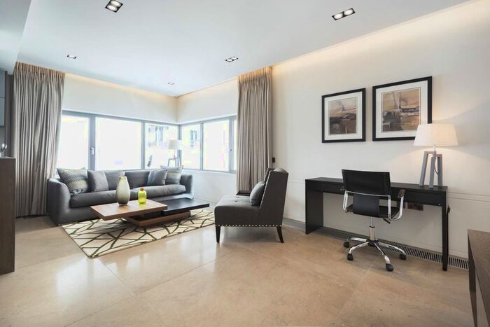 2 Bedroom Flat To Rent In Babmaes Street, St James's, London, SW1Y