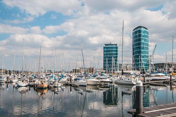 1 Bedroom Flat For Sale In Chatham Quays, Dock Head Road, Chatham, ME4