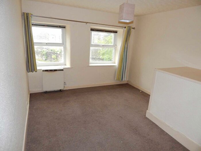 2 Bedroom Apartment To Rent In Market Street, Chapel-En-Le-Frith, SK23