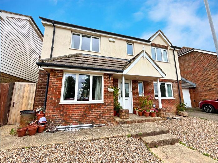 4 Bedroom Semi-Detached House To Rent In Welton Rise, St. Leonards-On-Sea, TN37