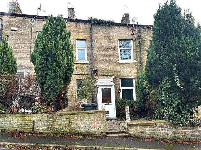 2 Bedroom Property For Sale In West Parade, Sowerby Bridge, HX6