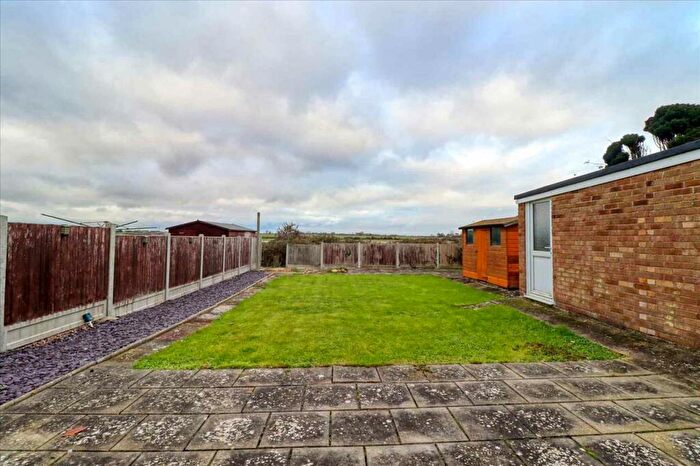 2 Bedroom Bungalow For Sale In Fleetwood Avenue, Holland On Sea, CO15