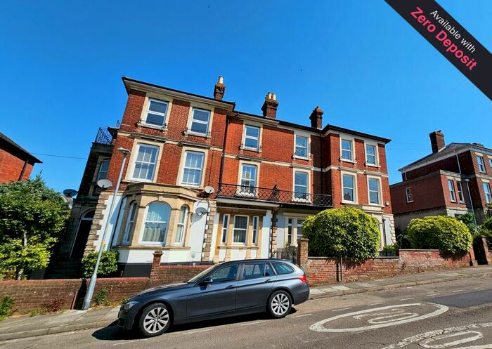 2 Bedroom Flat To Rent In Salisbury, SP1
