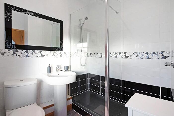 2 Bedroom Terraced House For Sale In Bridge Road, Shaldon, Teignmouth, TQ14