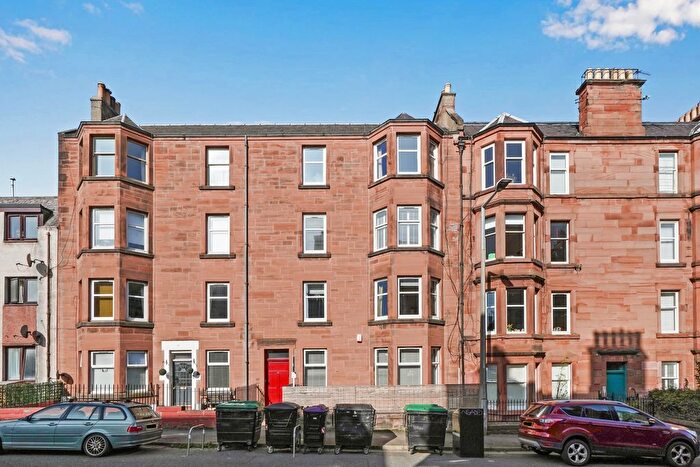 2 Bedroom Flat For Sale In / Piershill Terrace, Piershill, Edinburgh, EH8