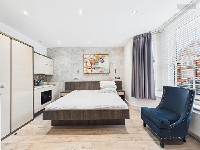 Studio To Rent In Broadway, Peterborough, PE1