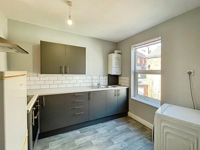 2 Bedroom Apartment To Rent In Monks Road, Lincoln, LN2