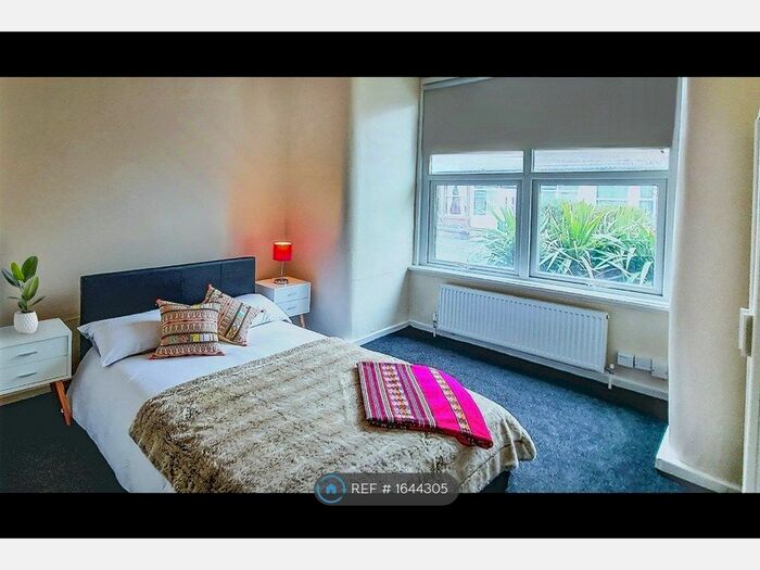 1 Bedroom Flat To Rent In Landseer Avenue, Leeds, LS13