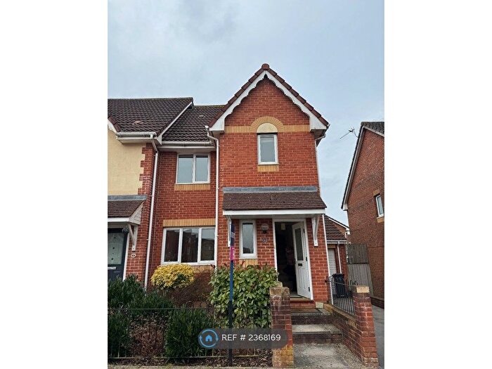 3 Bedroom End Of Terrace House To Rent In Johnson Road, Emersons Green, Bristol, BS16