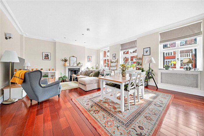 2 Bedroom Flat For Sale In Harrington Gardens, London, SW7