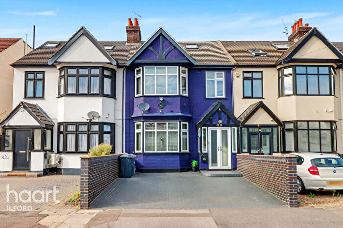 5 Bedroom Terraced House For Sale In Vaughan Gardens, Ilford, IG1