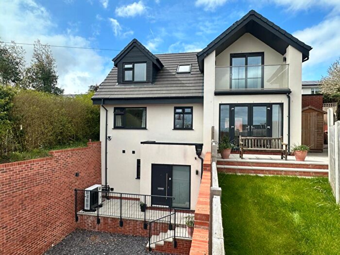 4 Bedroom Property For Sale In Hillside Road, Heswall, CH60