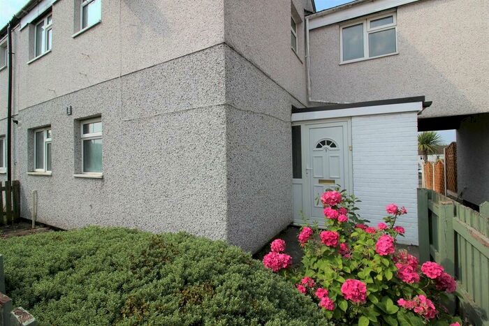 4 Bedroom Terraced House To Rent In Totley Gardens, Gamesley, Glossop, SK13