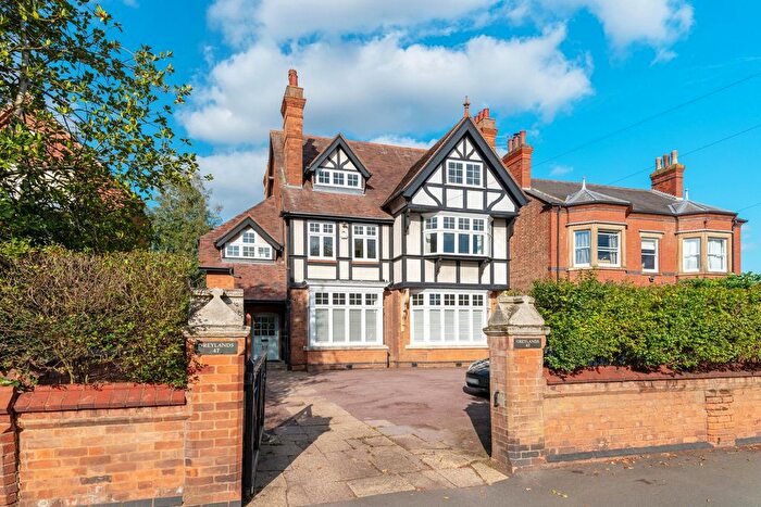 7 Bedroom Detached House For Sale In Hillmorton Road, Rugby, Warwickshire, CV22