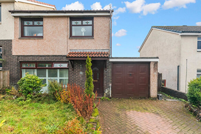 3 Bedroom Semi-Detached House For Sale In Hawthorn Drive, Banknock, FK4