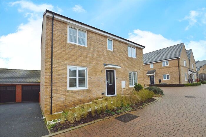 3 Bedroom Detached House To Rent In Hayes Drive, Bishops Stortford, Hertfordshire, CM23