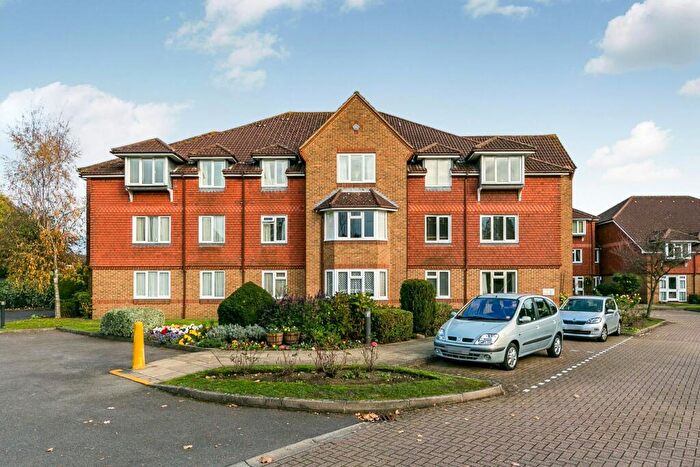 1 Bedroom Apartment To Rent In Godalming, Surrey, GU7
