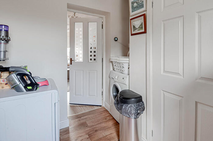 4 Bedroom Detached House For Sale In Springvale Close, Chesterfield, S45